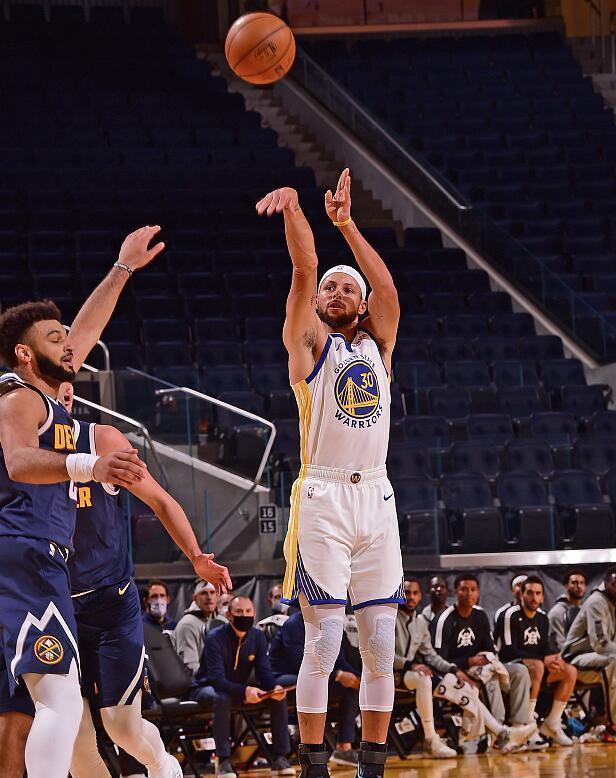 开元体育官网- 转折点俄克拉荷马雷霆手感冰凉尤文图斯赛前状态回暖，网友：转折点AC米兰外线爆发